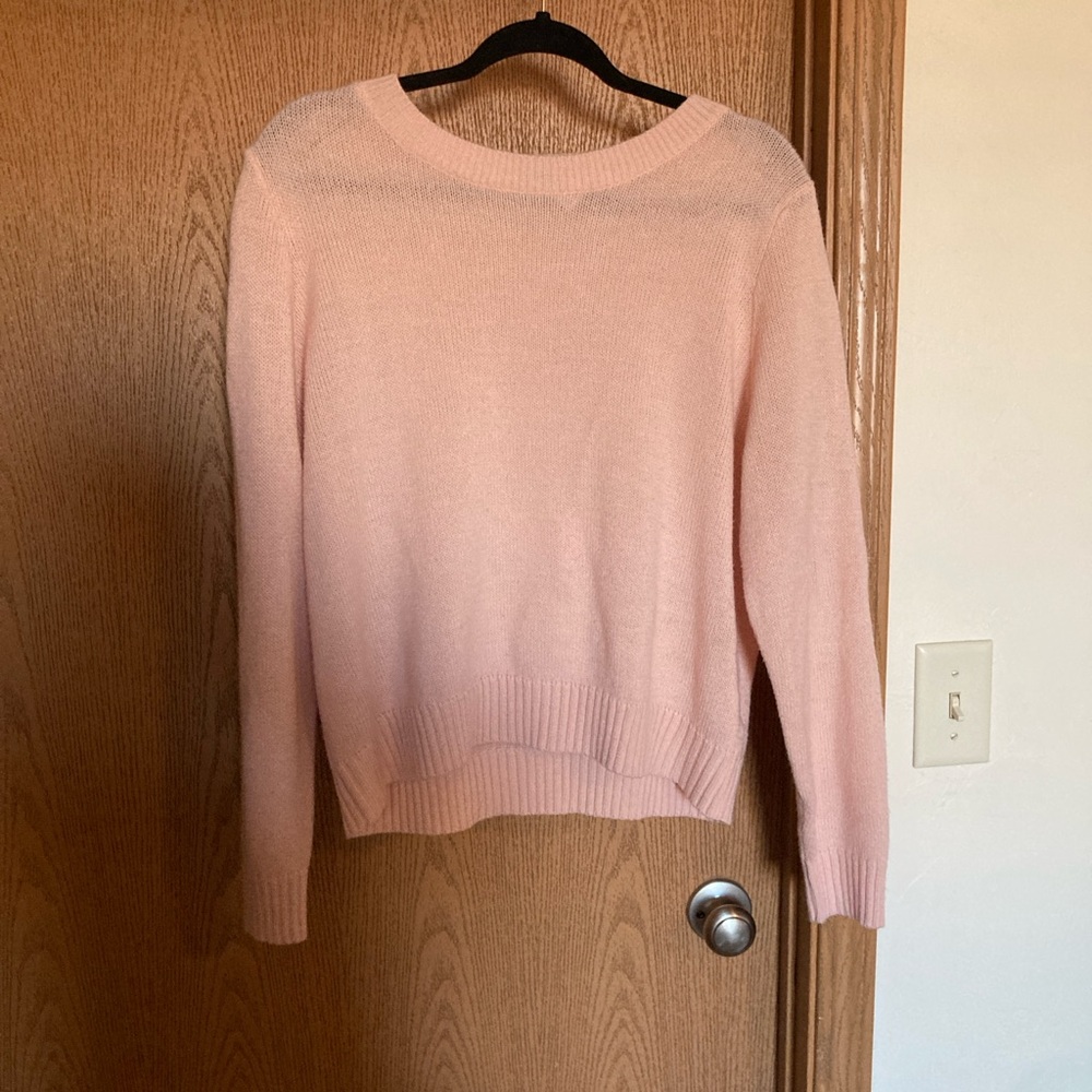 H&M Soft Pink Crew Neck Sweater